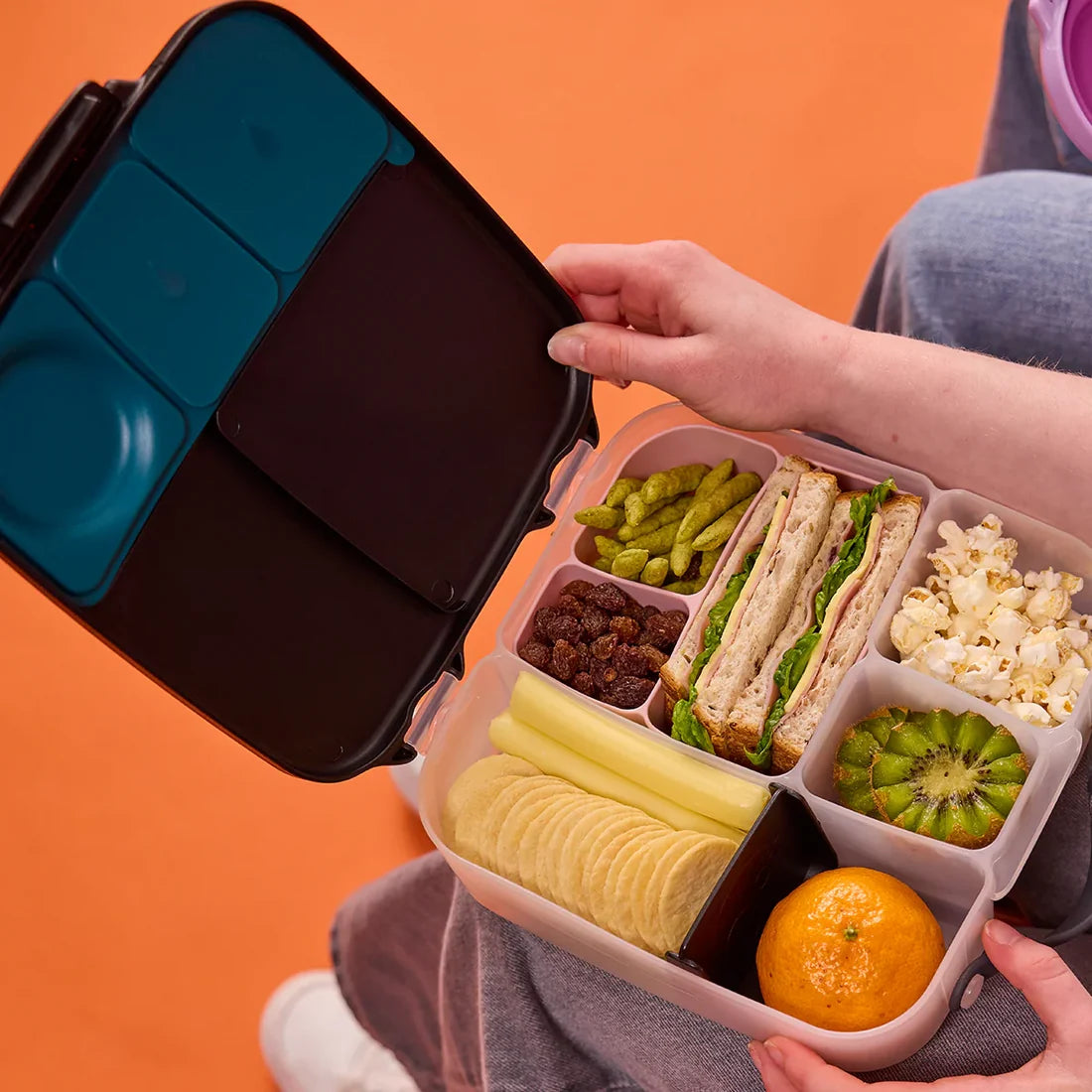 b.box silicone bento buddy - lunchbox - berry