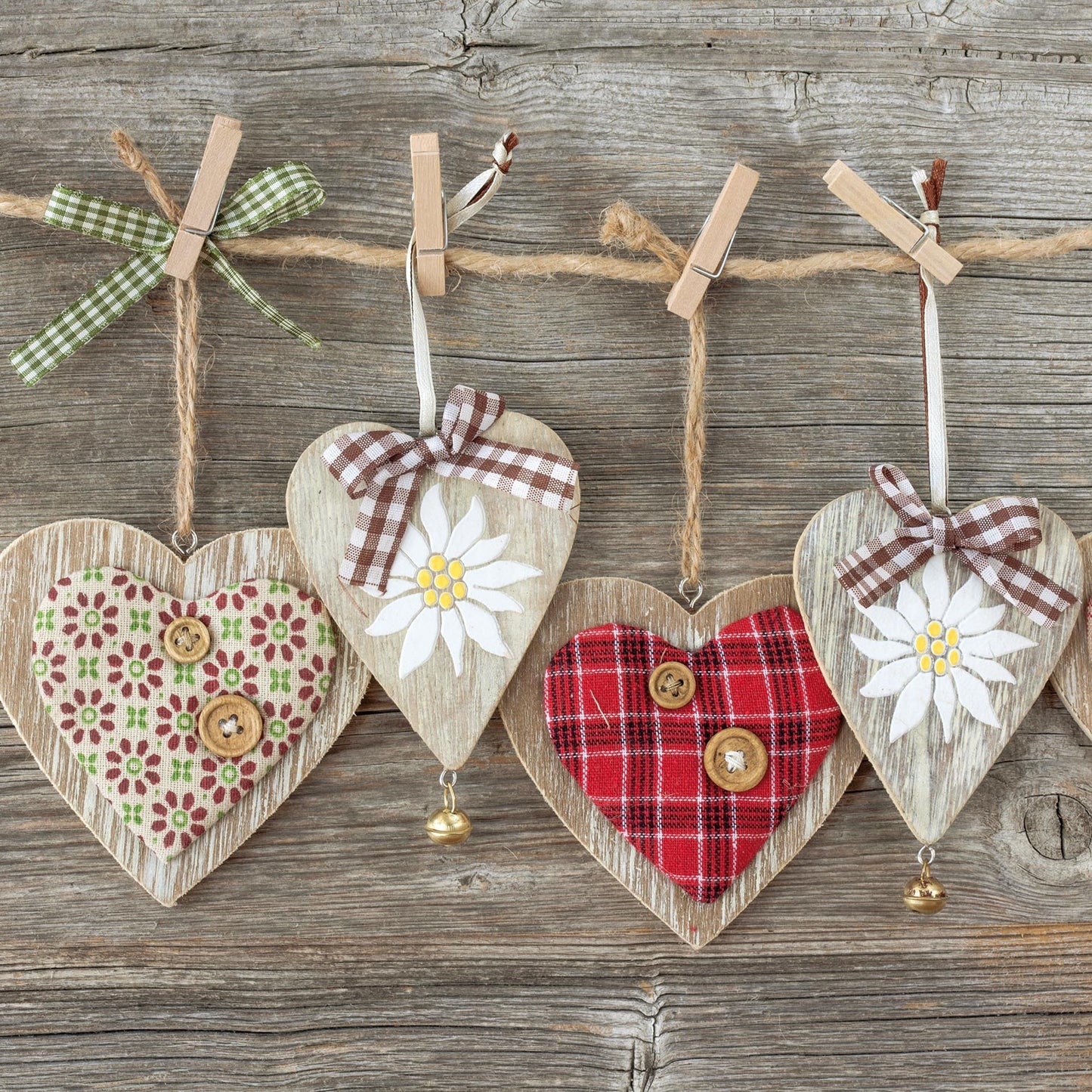 Mini pegs in natural wood 45 u.