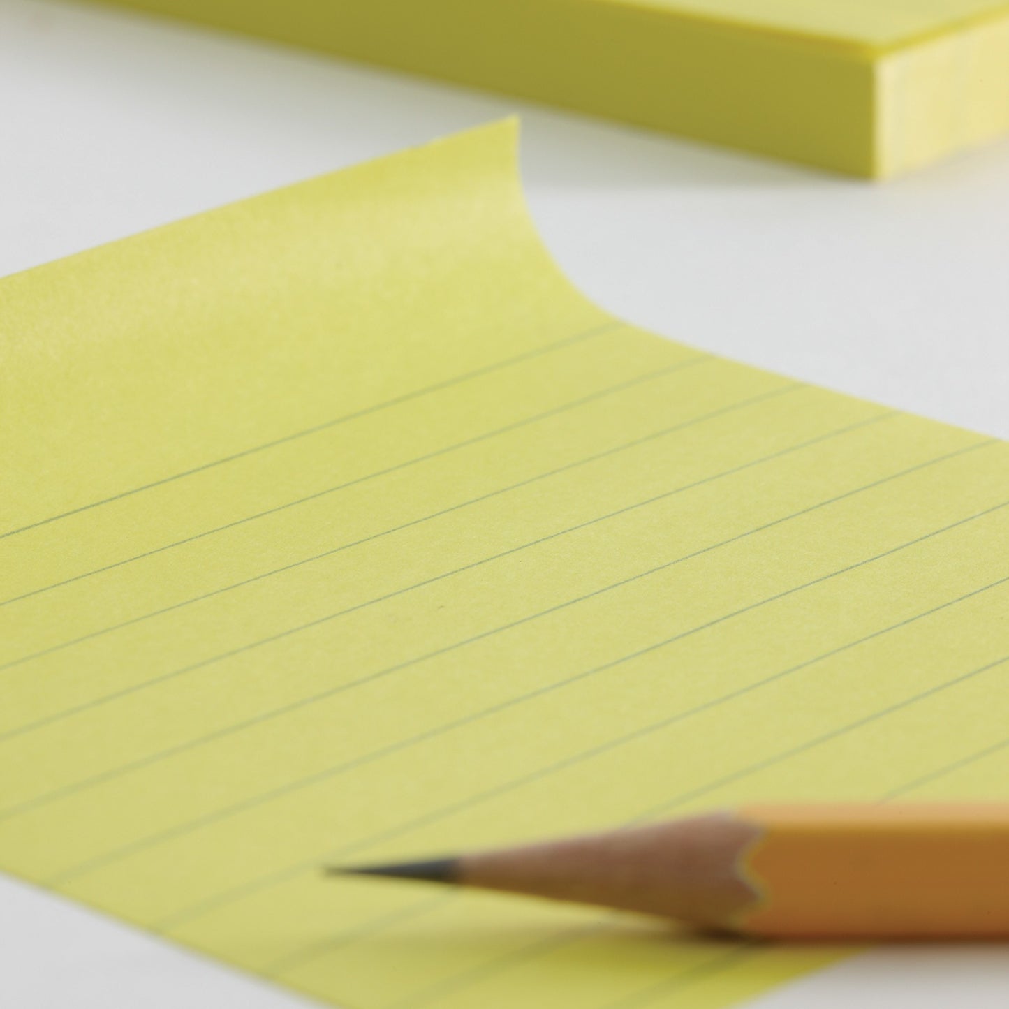 Adhesive notes with lines 100 x 150 mm block of 100 sheets color yellow